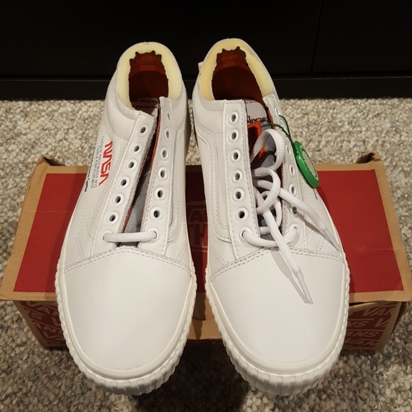 NASA Vans - Picture 4 of 6